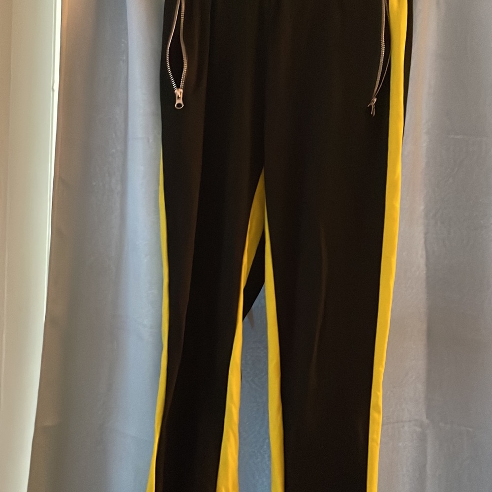 Selling men sweatpants in a good condition